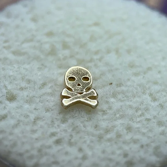 Junipurr Yellow Gold Skull Threadless End - Picture 3 of 8